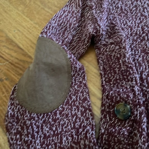 Maroon side button sweater - Picture 2 of 4